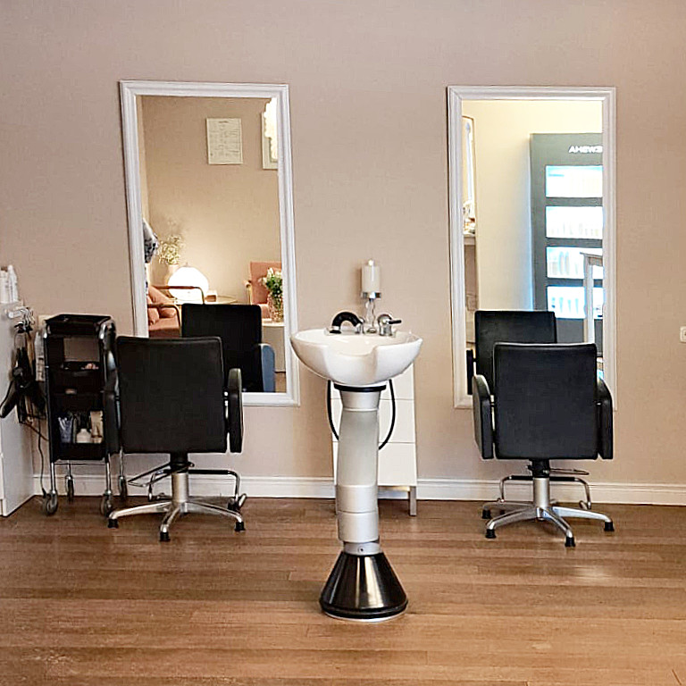 Stuhlmiete im Salon Hair & Face in Winsen (Luhe)